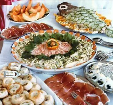 Hotel Ville De Paris Riccione 2*,  Italy